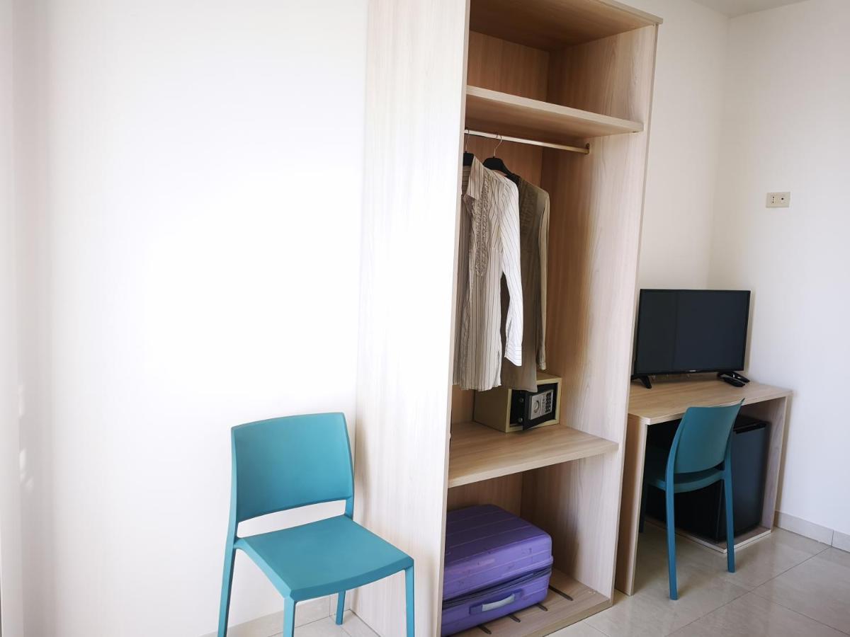 Hotel Mare Blu Torre dell'Orso Eksteriør bilde